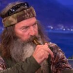 डक राजवंश प्रसिद्धि फिल रॉबर्टसन 79 पर गुजरती है