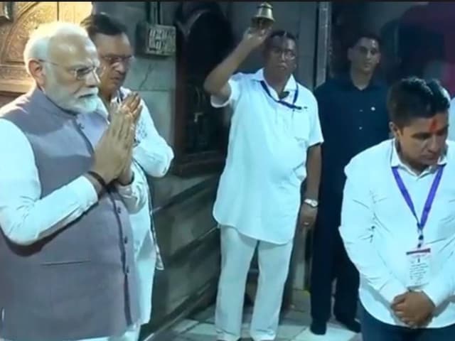 पीएम मोदी ने श्री करनी माता का दौरा किया, ‘भारत माता’ के चीयर्स के साथ गूंज उठी