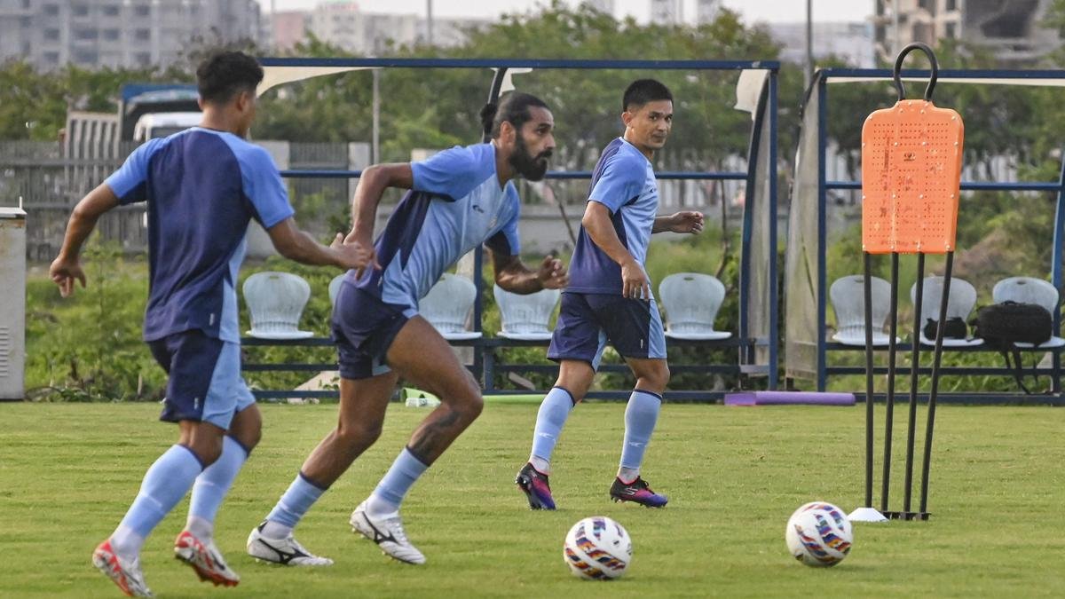 फुटबॉल | सैंडेश झिंगन कहते हैं, हमें सभी विभागों में अच्छा करने की जरूरत है