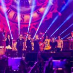 बंदूकें n 'गुलाब वापस; मुंबई शॉवर्स लव फॉर 'नवंबर रेन'