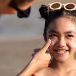 बच्चों के लिए प्राकृतिक सनस्क्रीन के बारे में मिथकों की डिबुंकी