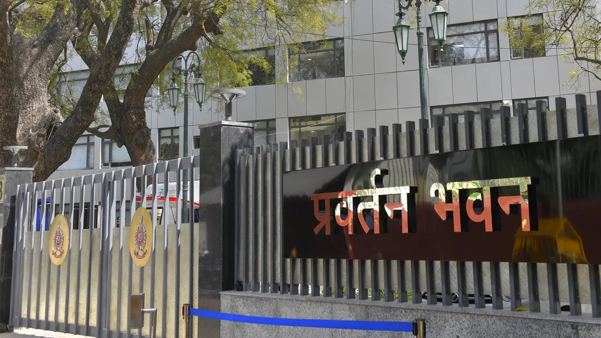 बैंक फ्रॉड: एड ने मनी लॉन्ड्रिंग शुल्क पर पूर्व यूसीओ बैंक सीएमडी को गिरफ्तार किया