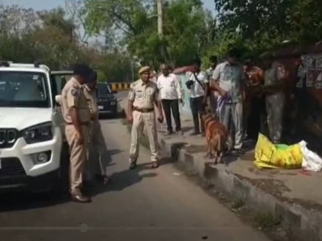ब्लैक आउट जोधपुर में चल रहा था, हत्यारा प्रतिबद्ध था, शव मारा गया था और मृत शरीर ...