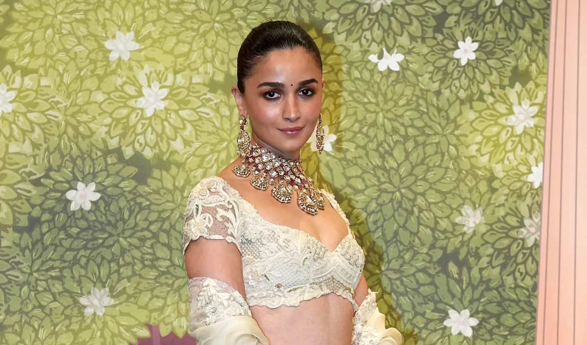 भारतीय सैनिकों के लिए आलिया भट्ट की भावनात्मक पोस्ट, हर वर्दी के पीछे एक माँ है जो कभी नहीं सोती थी