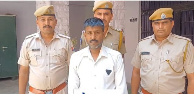 महिला चेंजिंग रूम में कपड़े बदल रही थी, फिर गार्ड ने क्या किया ... एक हलचल पैदा की