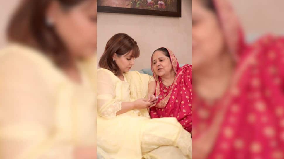 मातृ दिवस 2025: हिना खान माताओं को 'एक बच्चे के जीवन में सबसे बड़ी ढाल' कहती हैं