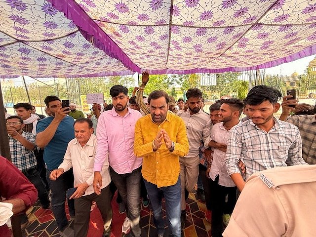 मैं उस मां की ओर से बोल रहा हूं जो खेत बेच रही है और अपने बेटे को सिखा रही है ... हनुमान बेनिवाल ने नाराज