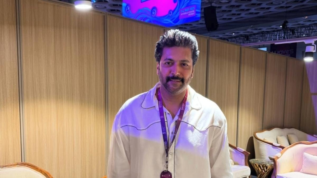 रवि मोहन ने अपने बच्चों को छोड़ने के दावों से इनकार किया, "मुझे छाती में चाकू मारा जा रहा है"