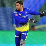 सीएसके के रूप में धोनी पर सभी नजरें सीजन के अपने अंतिम गेम में जीटी से मिलती हैं