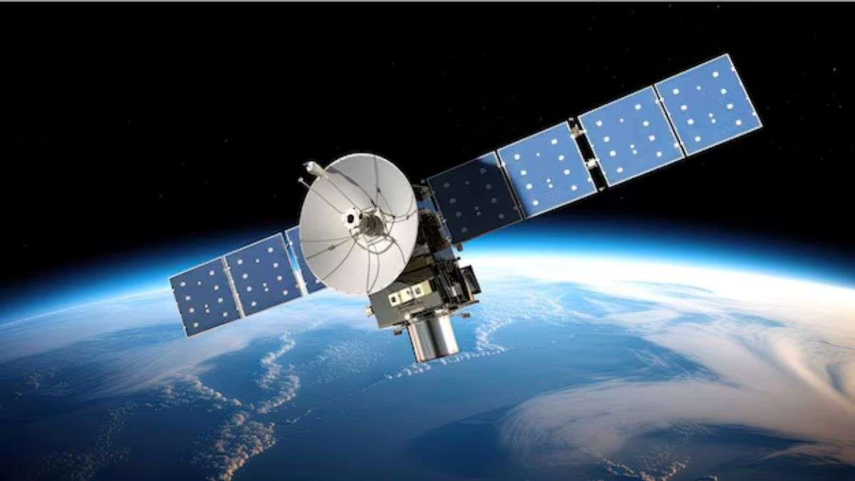 सुरक्षा चिंताओं के बीच भारत में सैटेलाइट इंटरनेट नियमों को कसता है