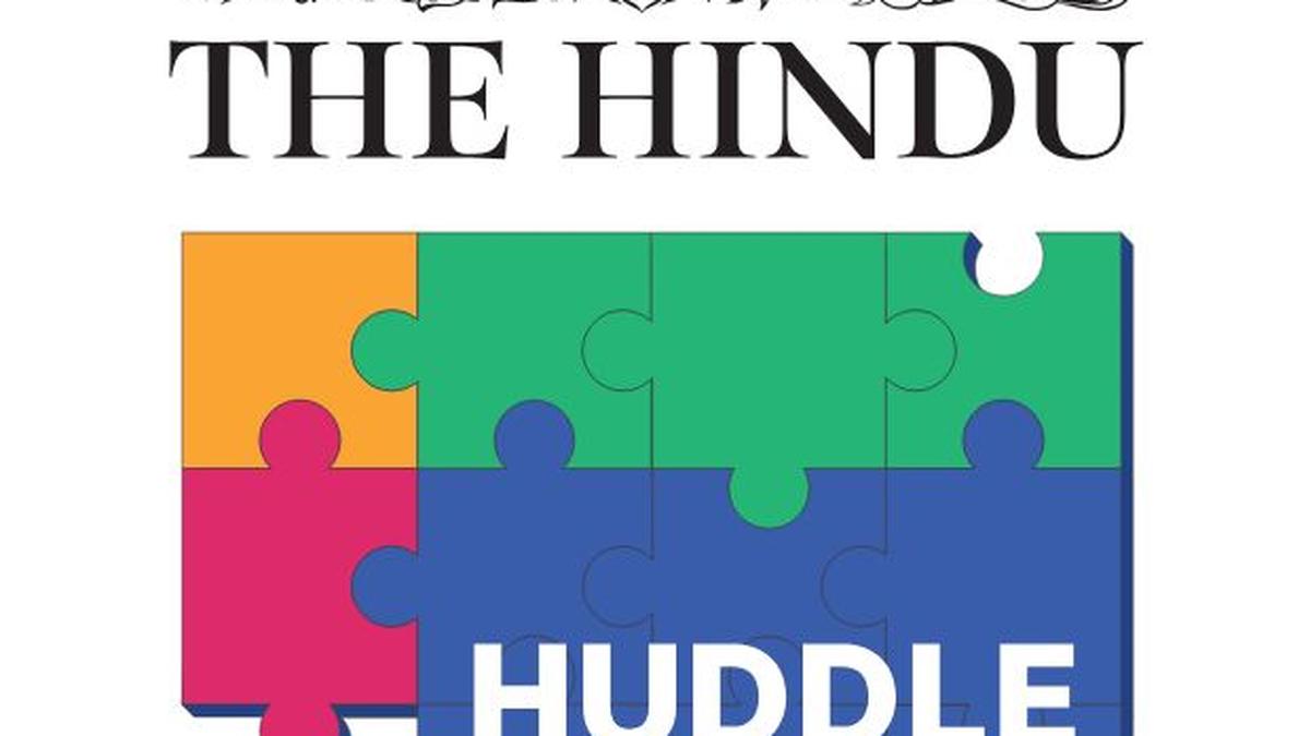 हडल में, भारत में महिलाओं के क्रिकेट के लिए मैदान लेने के लिए तीन पीढ़ियों के खिलाड़ी