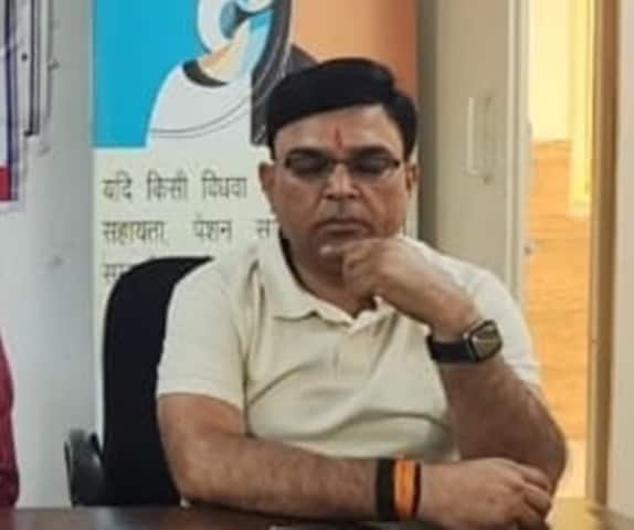 हरियाणा: घर के बाहर चलने वाले पत्रकार की हत्या कर दी गई, रात में सिर पर चले गए