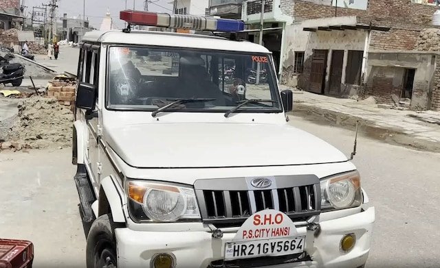 हरियाणा: पत्नी चाय के साथ कमरे में पहुंची, पति अपने पति के शरीर को देखकर चिल्लाया, बेटी आधी रात को घर से भाग गई