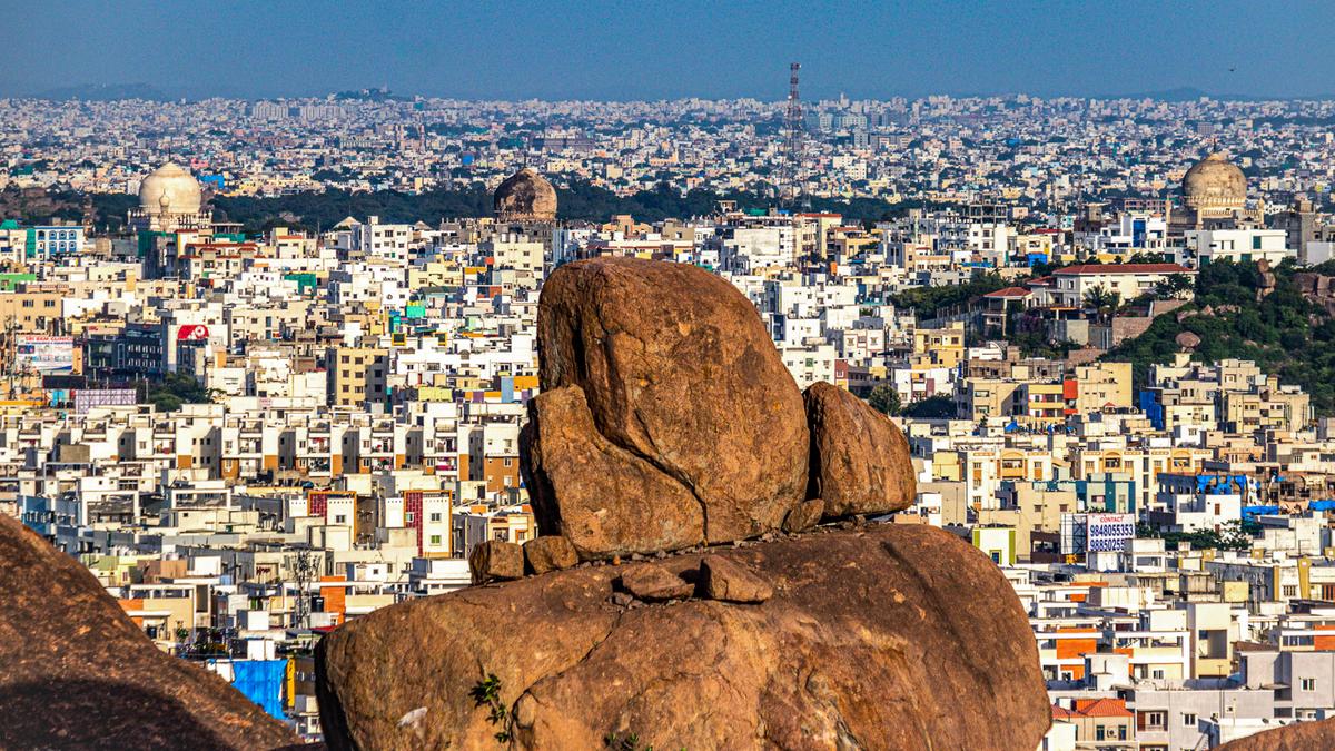 हैदराबाद में, कला कार्यशालाएं इस महीने मास्टर कलाकारों पर स्पॉटलाइट करने के लिए