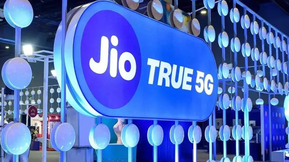 Jio ने 1030 रुपये के तहत नई प्रीपेड योजना शुरू की, जिसमें 2GB दैनिक डेटा, अमेज़ॅन प्राइम और Jio हॉटस्टार एक्सेस की पेशकश की गई