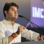 Teleccom Scindia BSNL, VI संघर्षों के बीच भारतीय बाजार में अधिक प्रतिस्पर्धा चाहता है