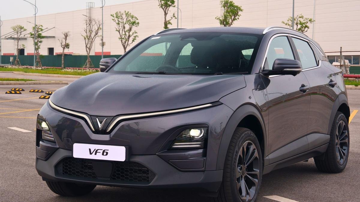 Vinfast's India रणनीति में एक संपूर्ण EV पारिस्थितिकी तंत्र होगा, जिसमें टीयर दो और तीन शहरों में मजबूत डीलरशिप उपस्थिति भी शामिल है