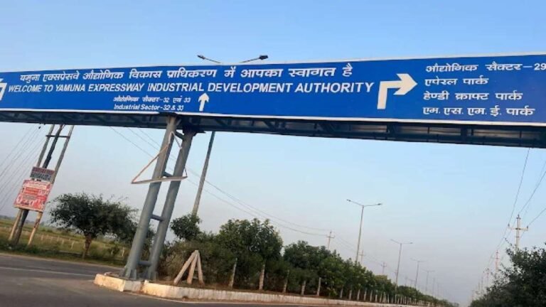 YEIDA ने NOIDA अंतर्राष्ट्रीय हवाई अड्डे के पास EWS हाउसिंग, इन्फ्रास्ट्रक्चर प्रोजेक्ट्स को मंजूरी दी | विवरण
