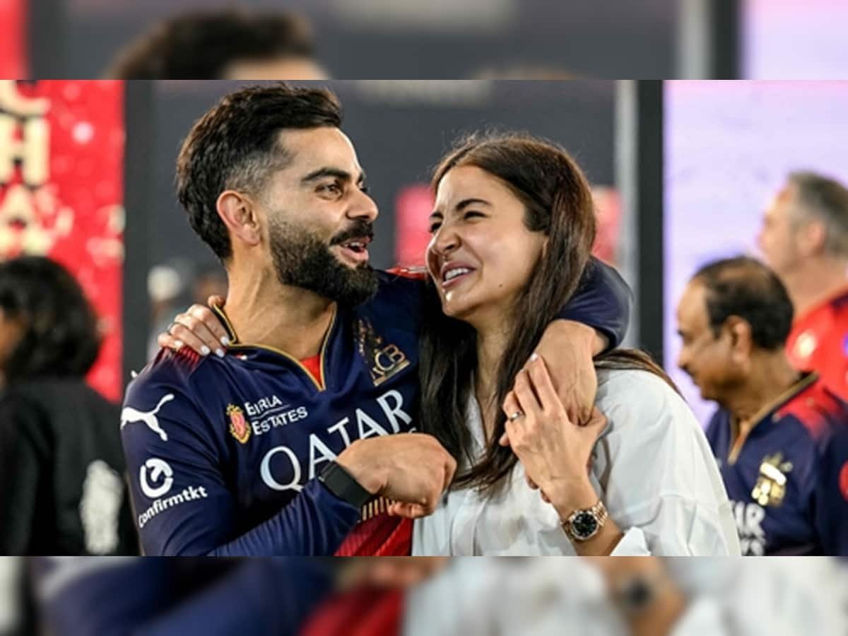 अनुष्का शर्मा खुशी के साथ कूदता है, विराट कोहली को गले लगाता है क्योंकि आरसीबी 18 साल में पहला आईपीएल शीर्षक जीतता है - घड़ी