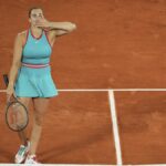 आर्यना सबलेनका ने IGA स्वियाटेक की 26-मैचों की फ्रेंच ओपन विजेता लकीर को समाप्त किया, फाइनल में पहुंचता है