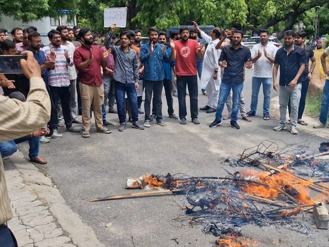 उदयपुर डॉक्टर स्ट्राइक: डॉक्टर रवि शर्मा की मृत्यु, 2 अलग -अलग पोस्टमार्टम रिपोर्ट, डॉक्टर हड़ताल जारी रखते हैं