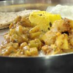 क्या आपने आम्रास की कोशिश की है, गर्मियों का इलाज पके आम के साथ है? गुजराती थाली की कोशिश करें, शराबी ढोकलस और श्रीखंड के साथ पूरा करें