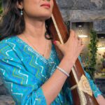 चारुलाथा मणि ठग लाइफ सॉन्ग में ओपेरा ट्रेडिशन से ट्रेमोलो तकनीक का उपयोग करती है