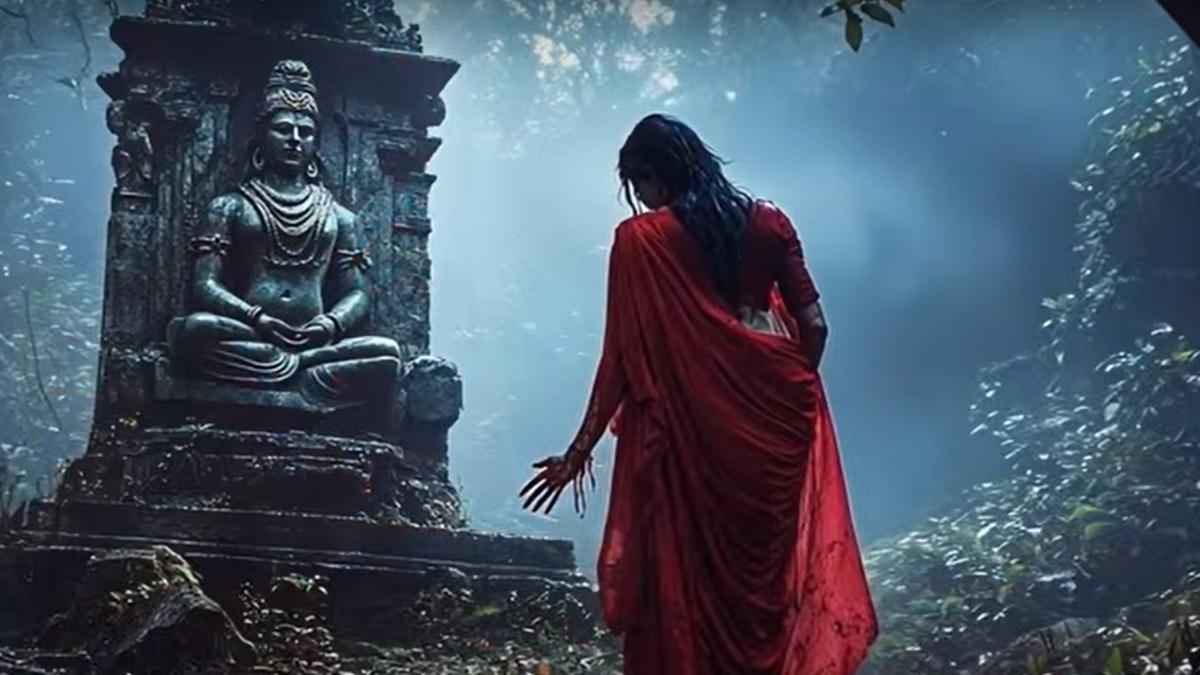 ‘चेंडा यक्षी पट्टू’, स्पूक रॉक शैली में एक मलयालम गीत, एक याक्षी के बारे में है जो चेंडा से प्यार करता है