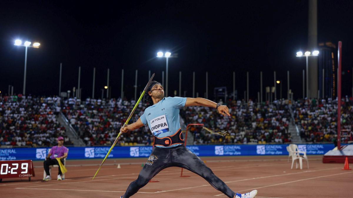 नीरज चोपड़ा कहते हैं कि मेरी मुख्य मांसपेशियों पर काम करने और मेरे शरीर को मजबूत बनाने की जरूरत है