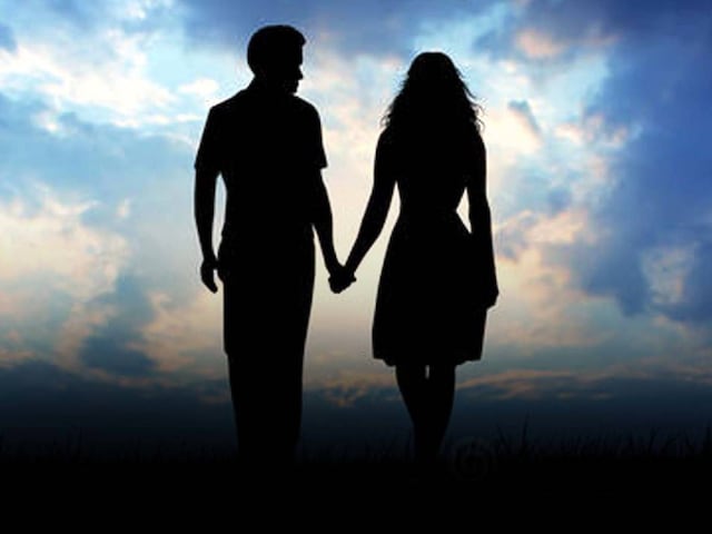 पत्नी की अद्भुत दादगिरी, पति का वेतन भी प्रेमी के खाते में स्थानांतरित हो गया