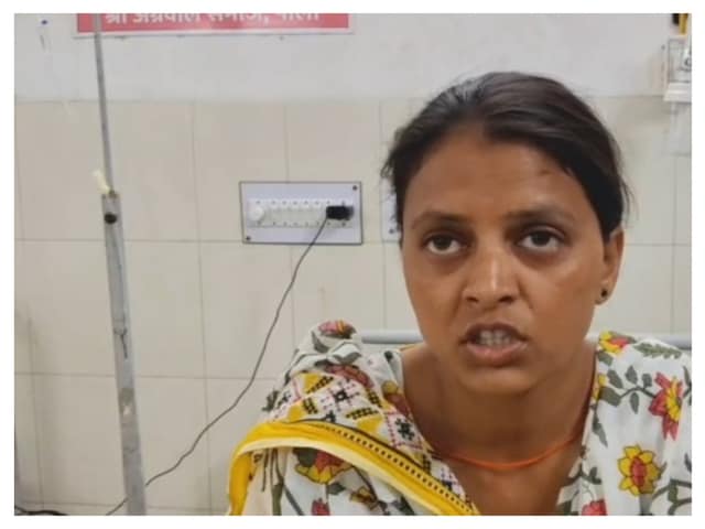 सरकारी डॉक्टर ने महिला कांग्रेस नेता, वीडियो वायरल के साथ अभद्र व्यवहार किया