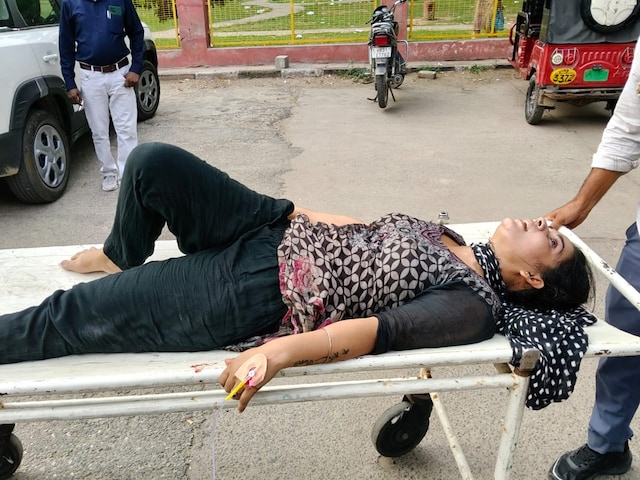 बहनोई ने भाभी की छोटी बहन को गोली मार दी, ने कहा- या तो आप मेरा या चुंबन होंगे