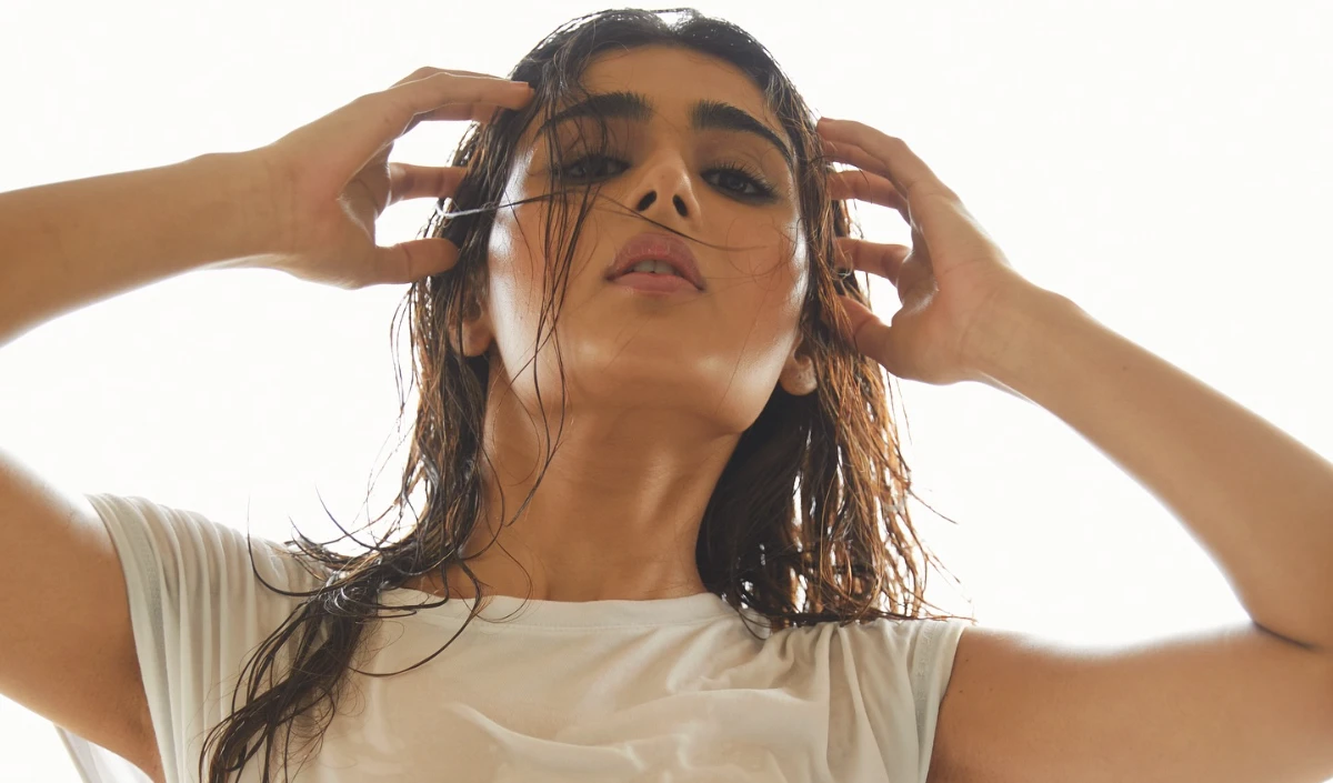 बॉलीवुड रैप अप | हसीना शालिनी पांडे ने इंटरनेट पर कहर पैदा किया, पारदर्शी संगठनों में कहर बरपा