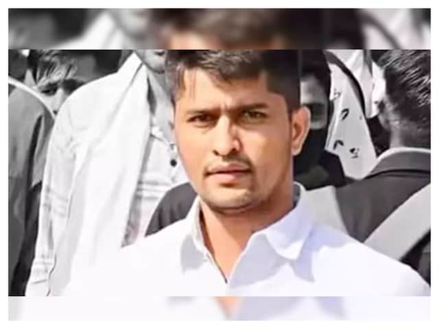 राजस्थान विश्वविद्यालय के छात्र संघ अध्यक्ष निर्मल को परीक्षा केंद्र से पुलिस ने उठाया था