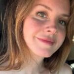 लाना डेल रे ने आगामी दौरे के लिए उत्साहित किया जब उसने अपना जन्मदिन मनाया