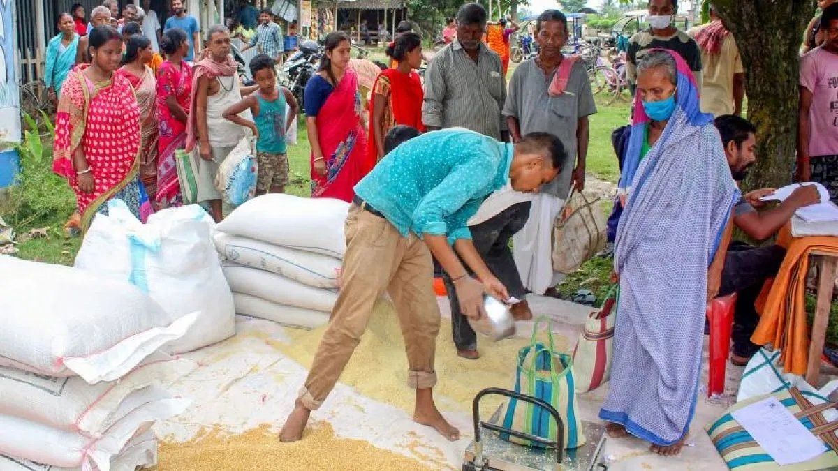 विश्व बैंक का कहना है कि मोदी सरकार की सफलता: भारत की गरीबी दर एक दशक में 27.1% से 5.3% हो जाती है।