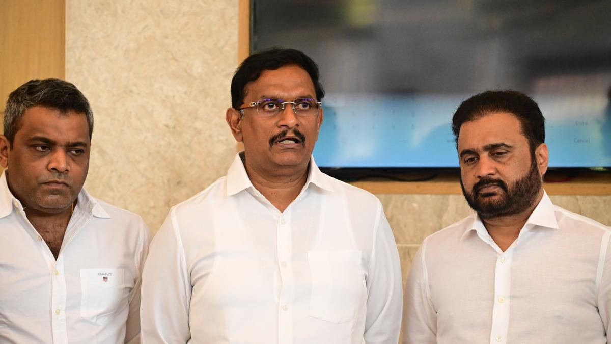 सभी जिलों में क्रिकेट के मैदान का विकास करेंगे: एसीए अध्यक्ष शिवनाथ