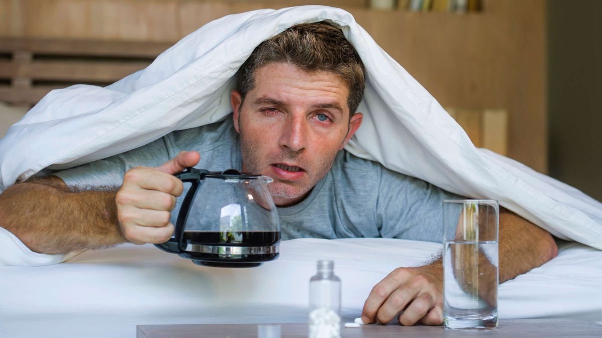 हाइड्रेशन के लिए प्री-पार्टी भोजन: पार्टी की एक रात के बाद अगली सुबह हैंगओवर से कैसे बचें