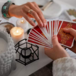 1 जुलाई के लिए टैरो पढ़ना: दिन के लिए अपने भाग्यशाली नंबर, भाग्यशाली रंग और टिप की जाँच करें