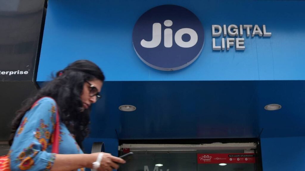 Jio एक सस्ती 84-दिवसीय योजना के साथ लाखों लोगों को प्रसन्न करता है जो मुफ्त लाभ प्रदान करता है