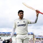 इतिहास में etched संख्याएँ: शुबमैन गिल गावस्कर के बाद दूसरा भारतीय बन जाता है, जो एक ही परीक्षण में दोहरी शताब्दी और शताब्दी में हिट करता है