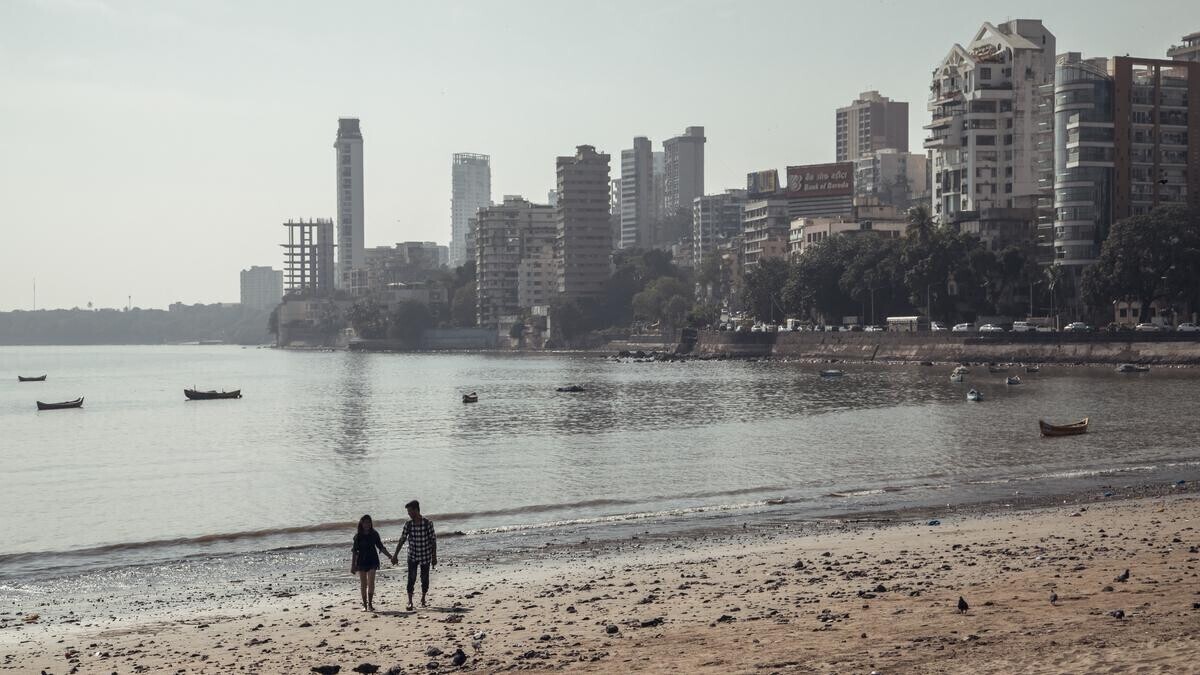 क्या मुंबई वास्तव में डेटिंग के लिए सबसे अच्छा शहर है? यहाँ सच्चाई है