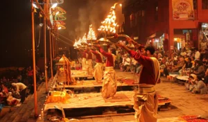 गंगा आरती: 5 पंडित गंगा आरती में इन चीजों का प्रतिनिधित्व करते हैं, धार्मिक महत्व जानते हैं