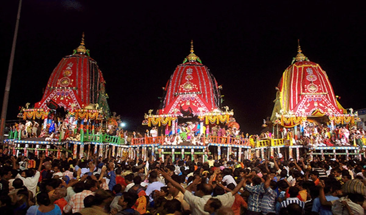 जगन्नाथ रथ यात्रा: यदि आप जगन्नाथ यात्रा में शामिल होने में सक्षम नहीं हैं, तो घर पर पूजा करें, एक रथ यात्रा करें जितना कि पुण्य