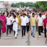 दौसा में रूपांतरण पर हंगामा! हिंदू संगठनों ने चर्च के बाहर प्रदर्शन किया, पुलिस ..