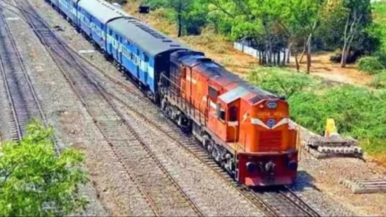 भारतीय रेलवे यात्रियों के लिए दिशानिर्देश जारी करते हैं, अगले दिन के लिए रात 9 बजे सीट आरक्षण चार्ट तैयार करेंगे
