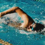 मांसपेशियों की ताकत के लिए हृदय स्वास्थ्य: 5 कारण क्यों तैराकी सबसे अच्छा अभ्यास में से एक है