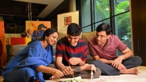 मिलिए आनंद: कैसे शतरंज आइकन विश्वनाथन आनंद का बेटा कला में ले गया है