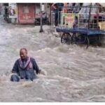 राजस्थान में वर्षा, चुूर में सड़कों पर पानी, कुछ लोग डूबने के कारण मर जाते हैं