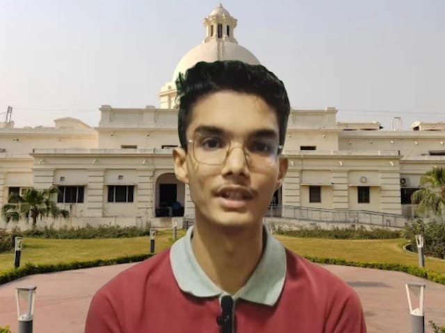 संघर्ष की चटनी में पाए गए सपनों का स्वाद, अब गोलगप्पा का बेटा आईआईटी तक पहुंच गया